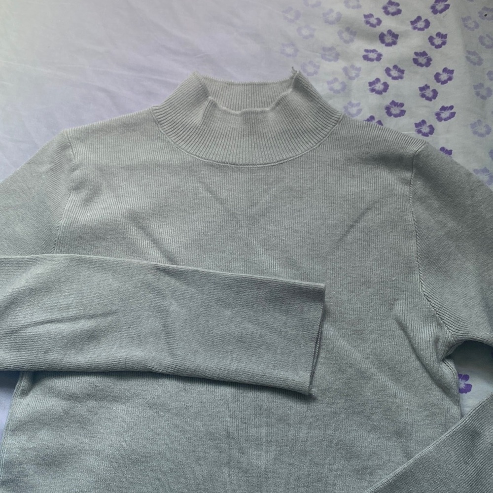 Zara Basic Top - Picture 3 of 4